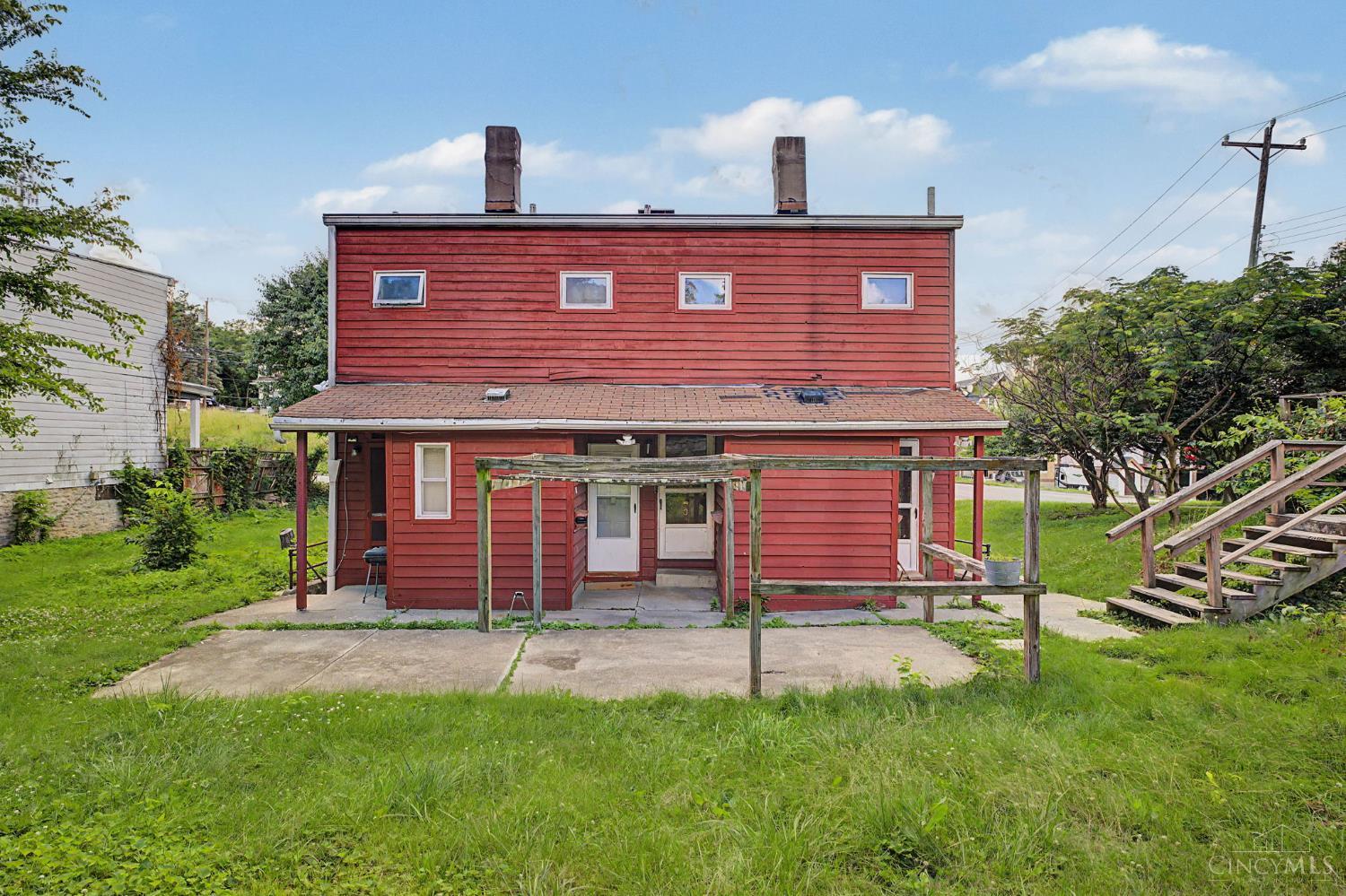 1246 Quebec Road Cincinnati, OH 45205 - Photo 2 of 40
