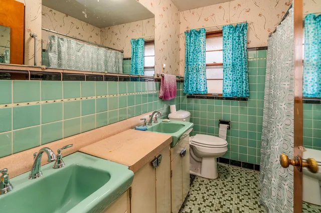 $169,500 | 1003 South Skyline Drive, Carbondale, IL 62901