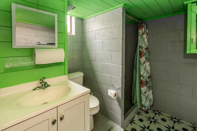 $169,500 | 1003 South Skyline Drive, Carbondale, IL 62901