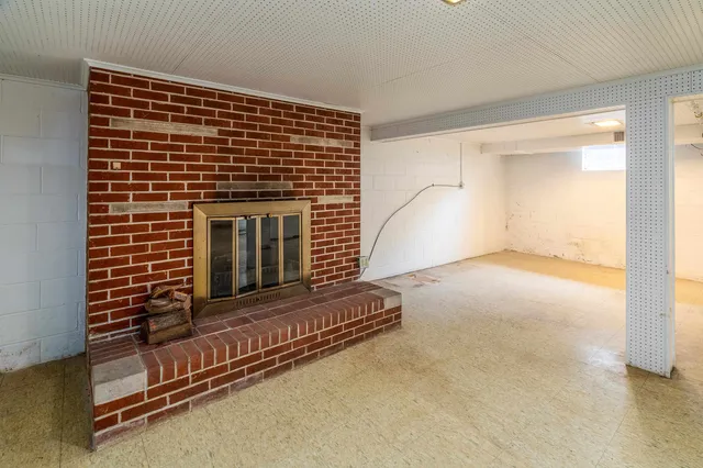 $169,500 | 1003 South Skyline Drive, Carbondale, IL 62901