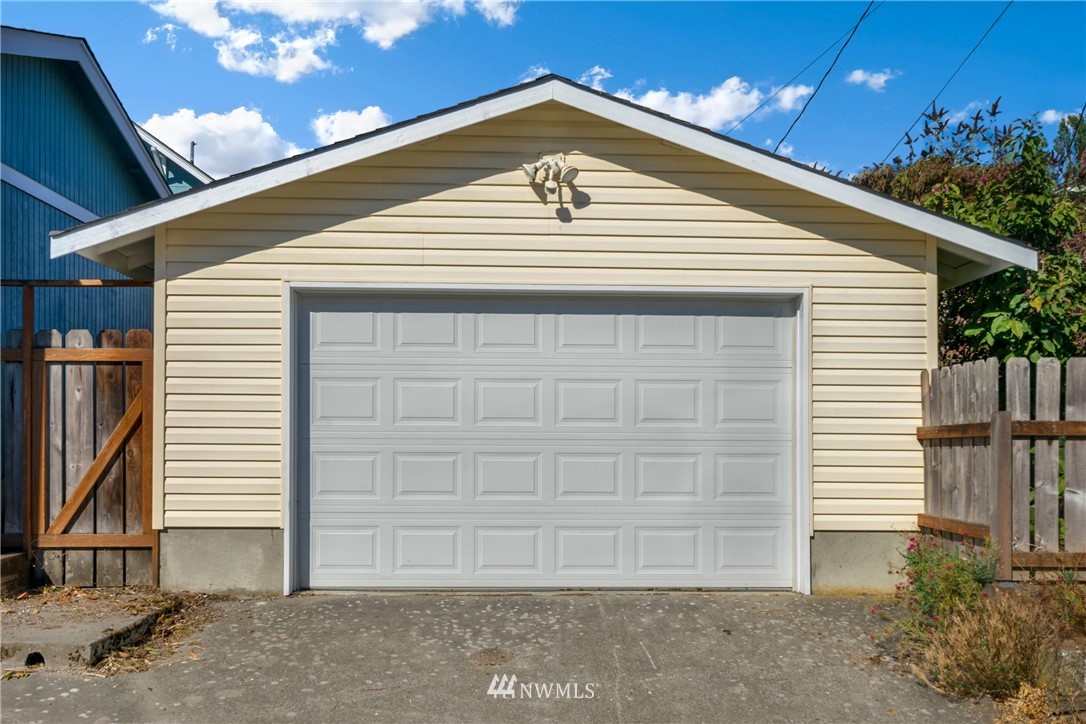 3605 Rockefeller Avenue Everett, WA 98201 - Photo 14 of 16