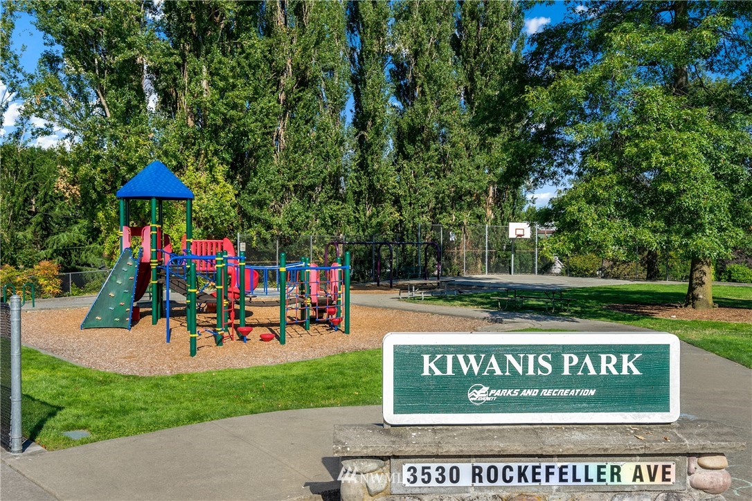 3605 Rockefeller Avenue Everett, WA 98201 - Photo 15 of 16