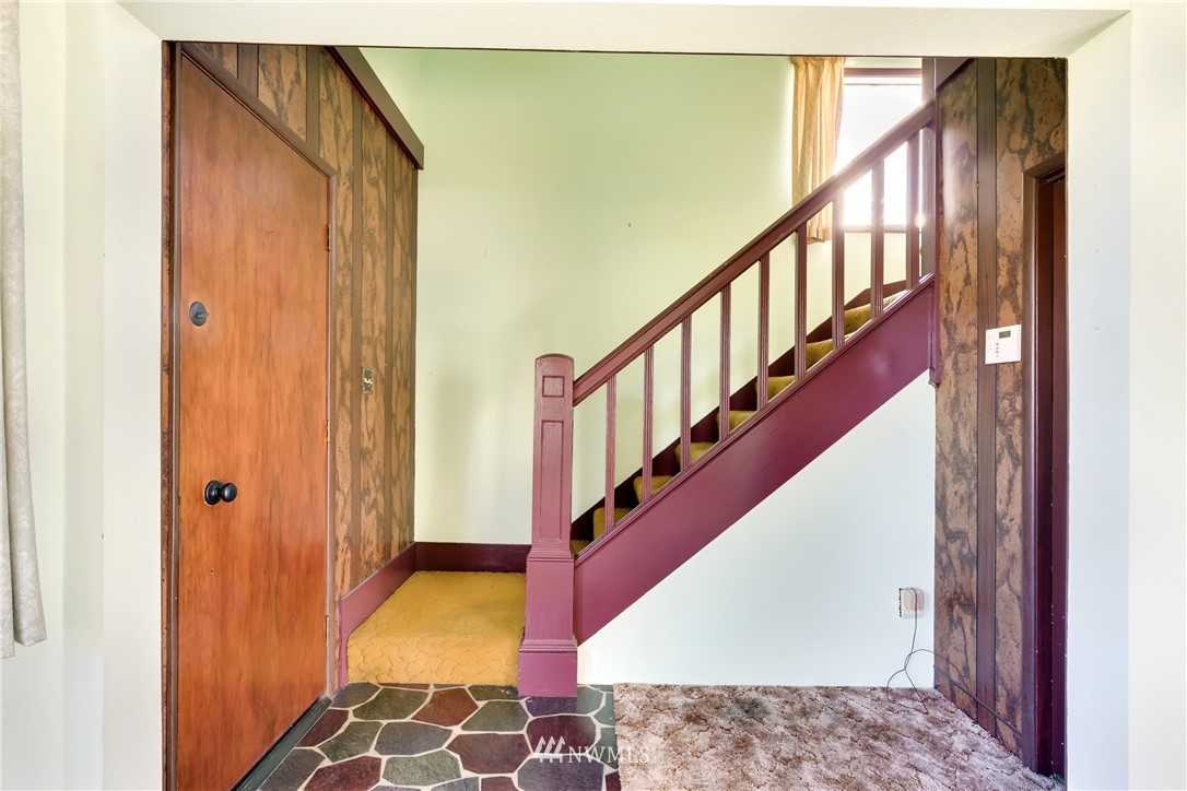 3605 Rockefeller Avenue Everett, WA 98201 - Photo 10 of 16