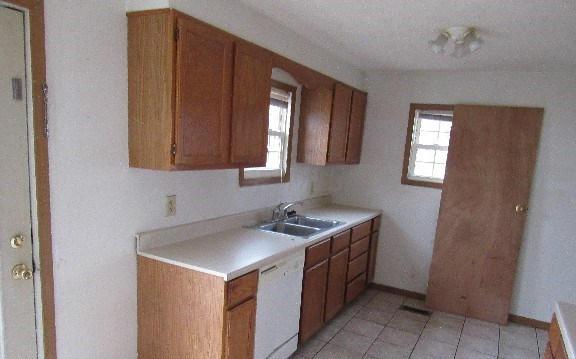 4875 Ridge Street Columbus, OH 43207 - Photo 9 of 12 Gallery Image 9