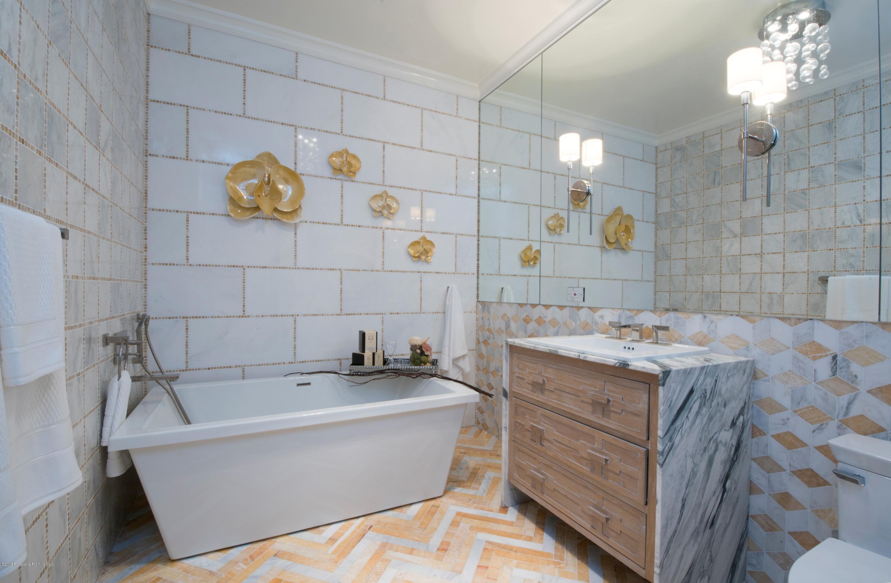 1333 Wentworth Avenue Pasadena, CA 91106 - Photo 32 of 60 Bathroom