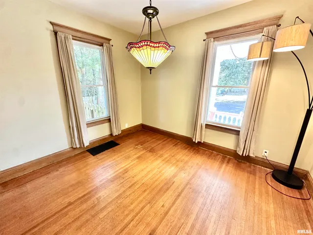 $144,900 | 441 Greenleaf Street, Galesburg, IL 61401