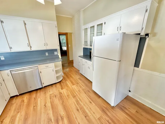 $144,900 | 441 Greenleaf Street, Galesburg, IL 61401