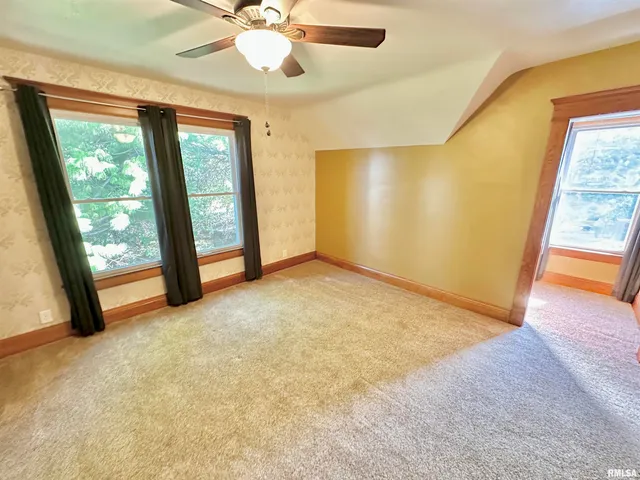 $144,900 | 441 Greenleaf Street, Galesburg, IL 61401