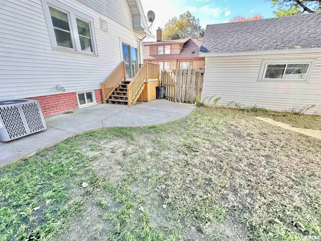 $144,900 | 441 Greenleaf Street, Galesburg, IL 61401