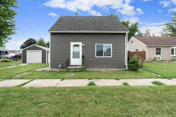 $149,900 | 1810 1st Avenue Southeast, Austin, MN 55912