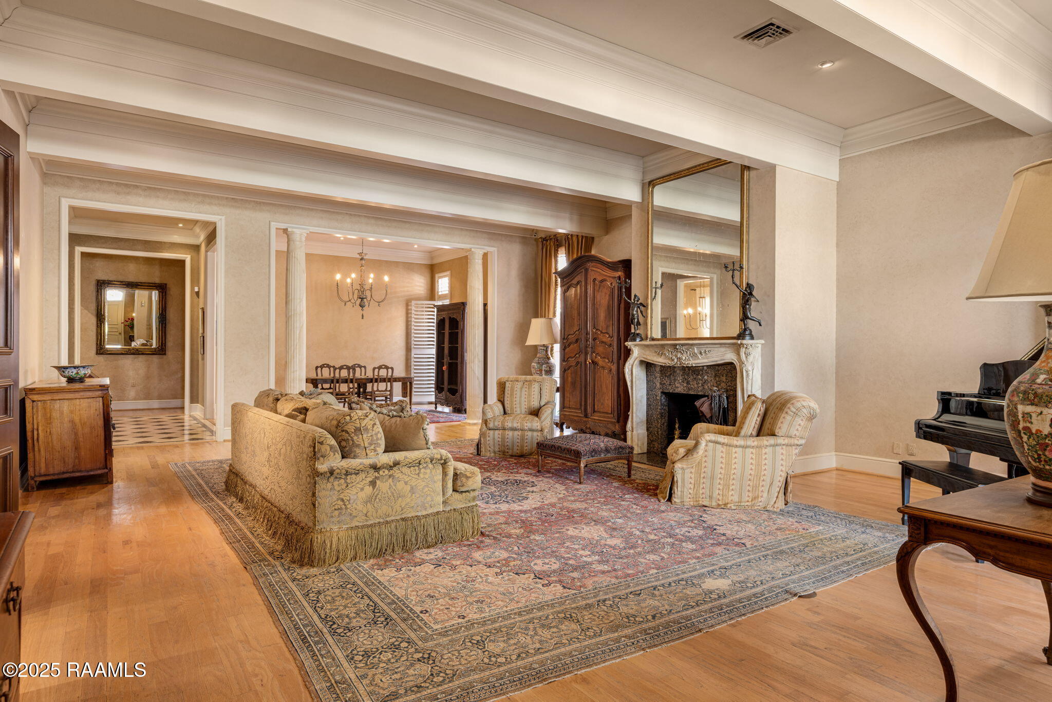 301 Oakleaf Drive Lafayette, LA 70503 - Photo 10 of 59 10-web-or-mls-301 Oakleaf Dr-10