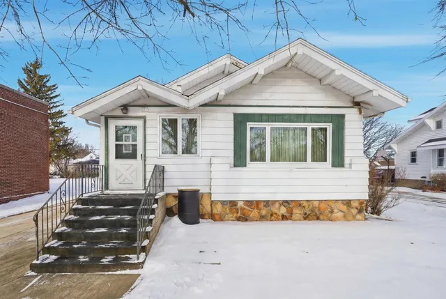 $179,900 | 430 Manitowoc Street, Reedsville, WI 54230