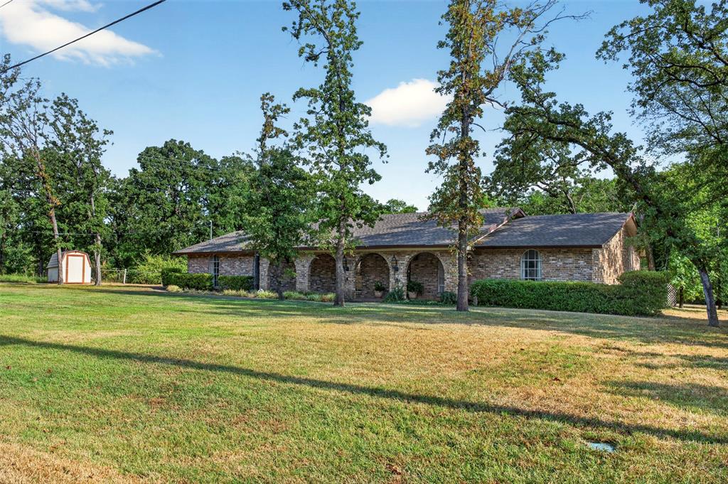207 Ranch Road Krugerville, TX 76227 - Photo 3 of 39 Gallery Image 3