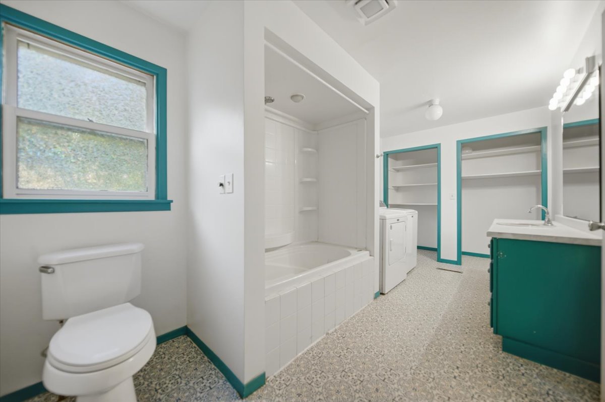 10464 2 Mile Road Thomson, IL 61285 - Photo 17 of 28 Gallery Image 17