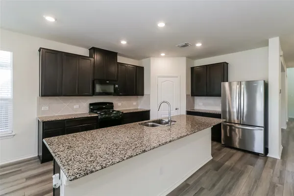 $2,700 | 1621 Stinnett Drive, Leander, TX 78641