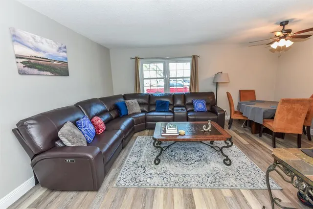 $169,000 | 298 Southwest 6th Street, Unit 103, Boca Raton, FL 33432