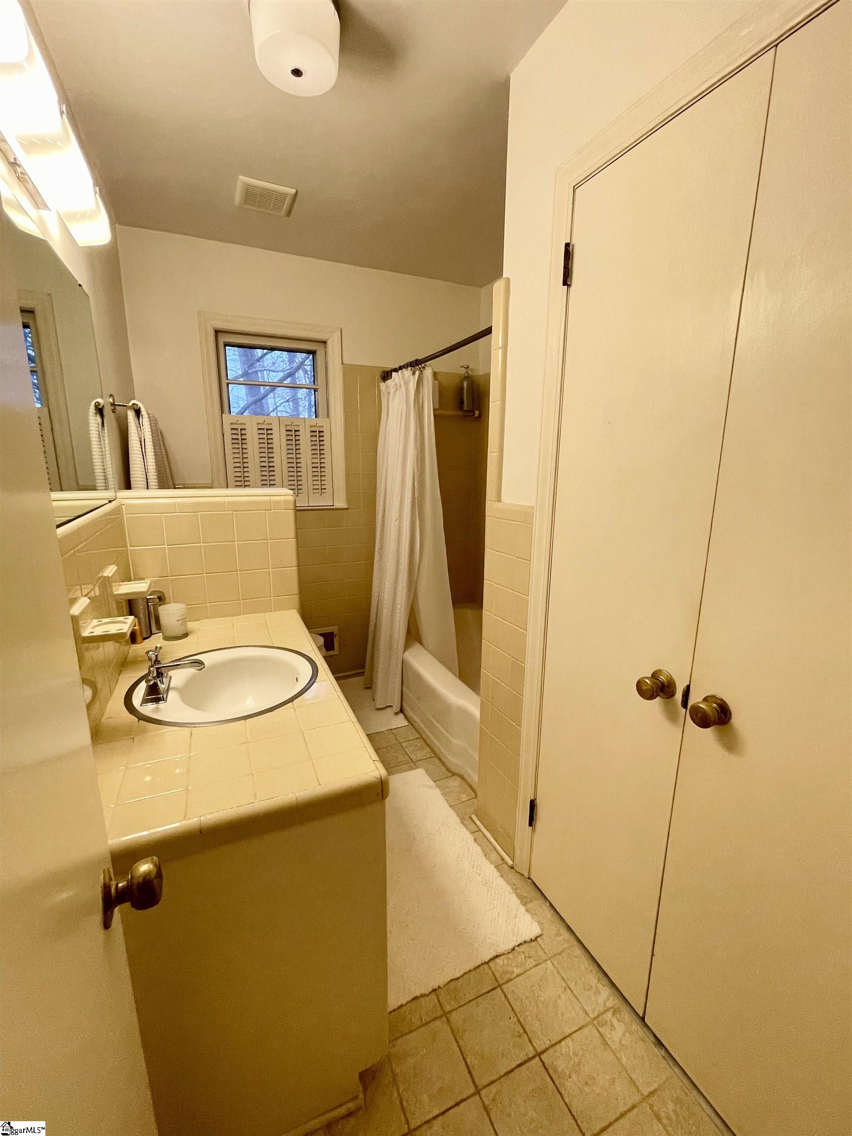 600 Chestnut Street Clinton, SC 29325 - Photo 17 of 25