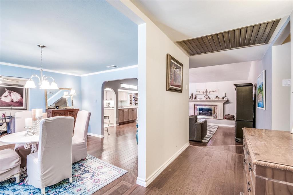 6607 Roundrock Road Dallas, TX 75248 - Photo 8 of 25