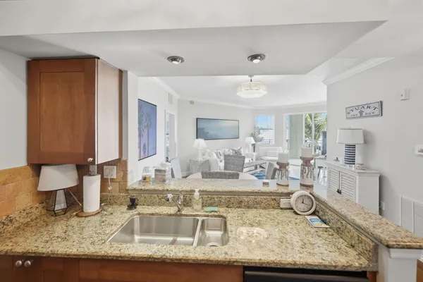 $379,000 | 975 Northwest Flagler Avenue, Unit 302, Stuart, FL 34994
