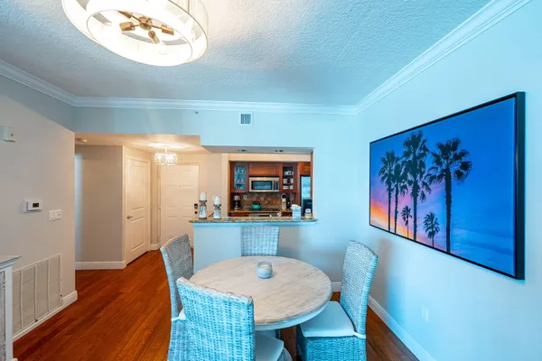 $379,000 | 975 Northwest Flagler Avenue, Unit 302, Stuart, FL 34994