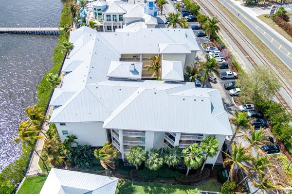 $379,000 | 975 Northwest Flagler Avenue, Unit 302, Stuart, FL 34994