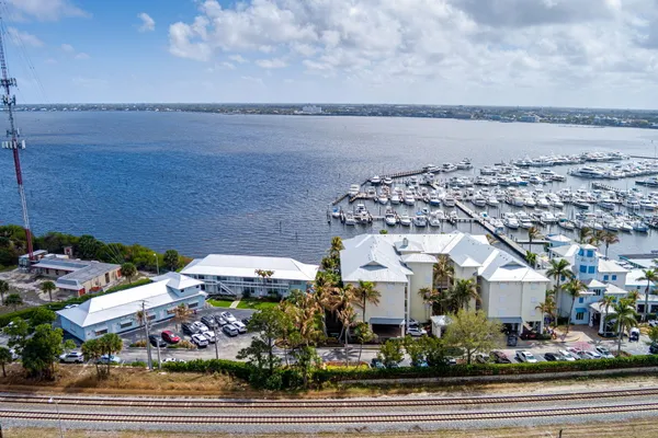 $379,000 | 975 Northwest Flagler Avenue, Unit 302, Stuart, FL 34994