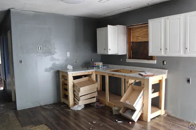 $65,000 | 329 West Maple Street, Quenemo, KS 66528