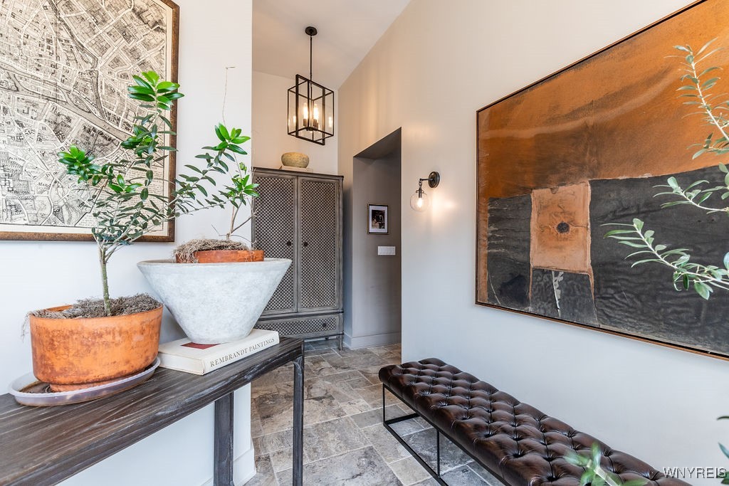 91 Johnson Park Buffalo, NY 14201 - Photo 5 of 50