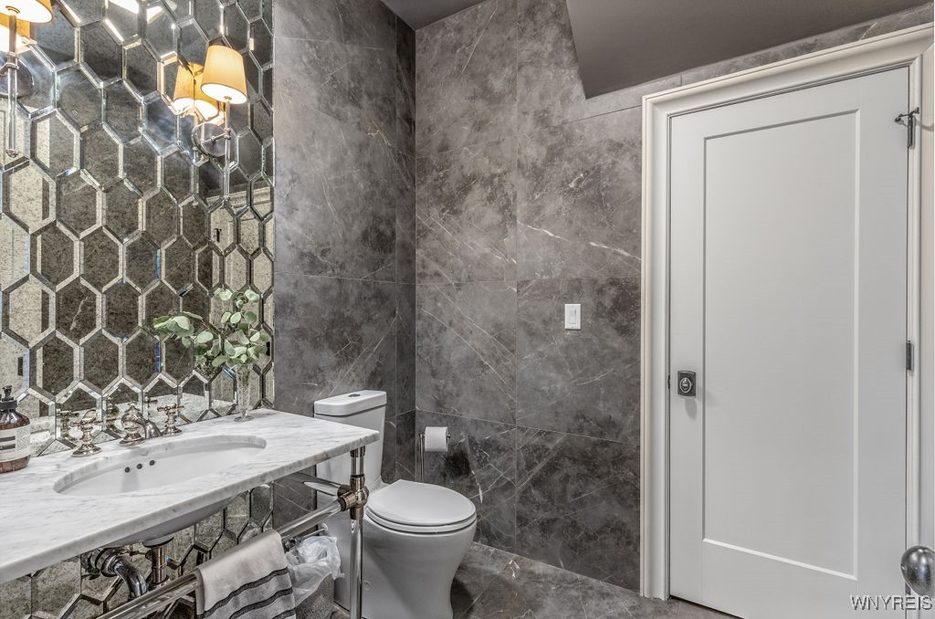 91 Johnson Park Buffalo, NY 14201 - Photo 9 of 50