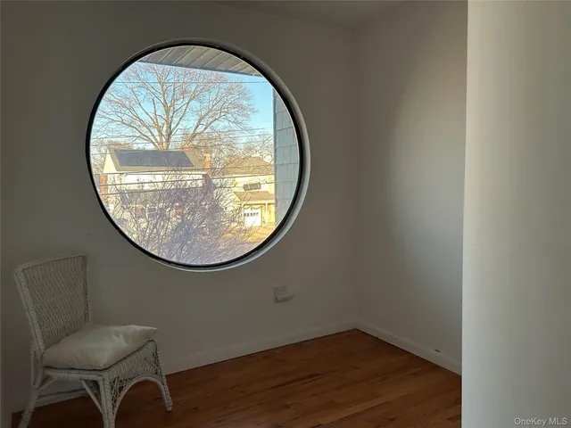 a view of empty room with window