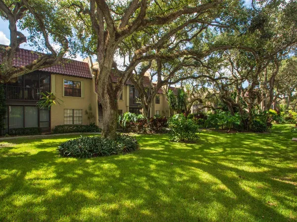 $4,600 | 5151 Florida A1A, Unit 512, Indian River Shores, FL 32963