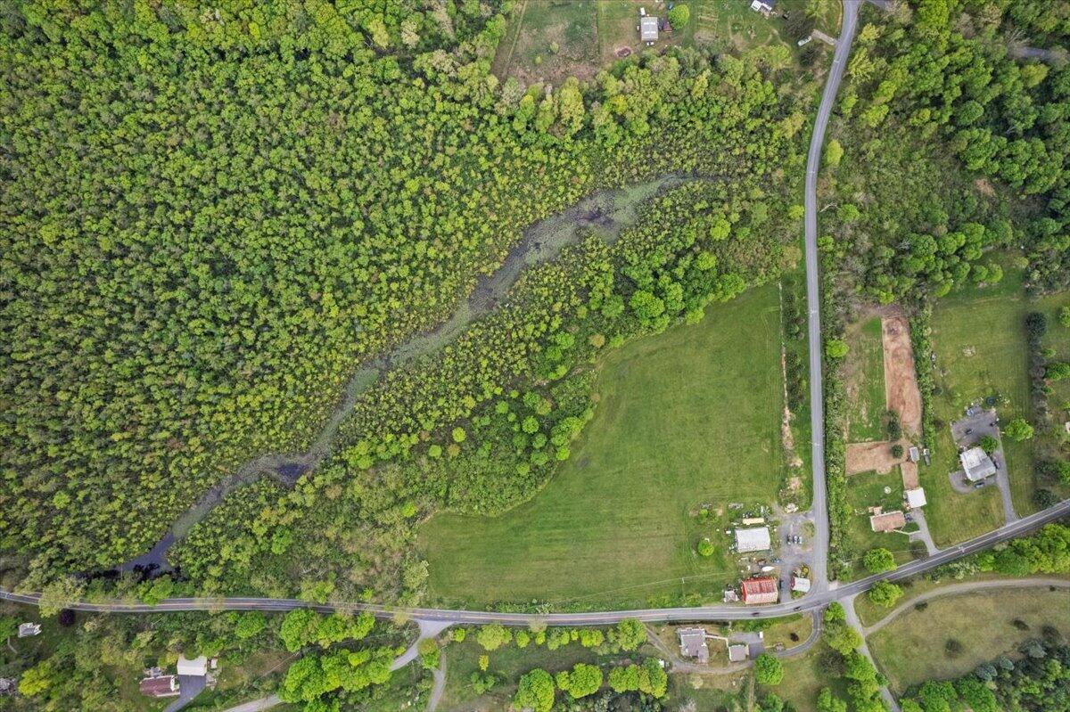 1937 Kunkletown Road Saylorsburg, PA 18353 - Photo 45 of 51 a view of a garden