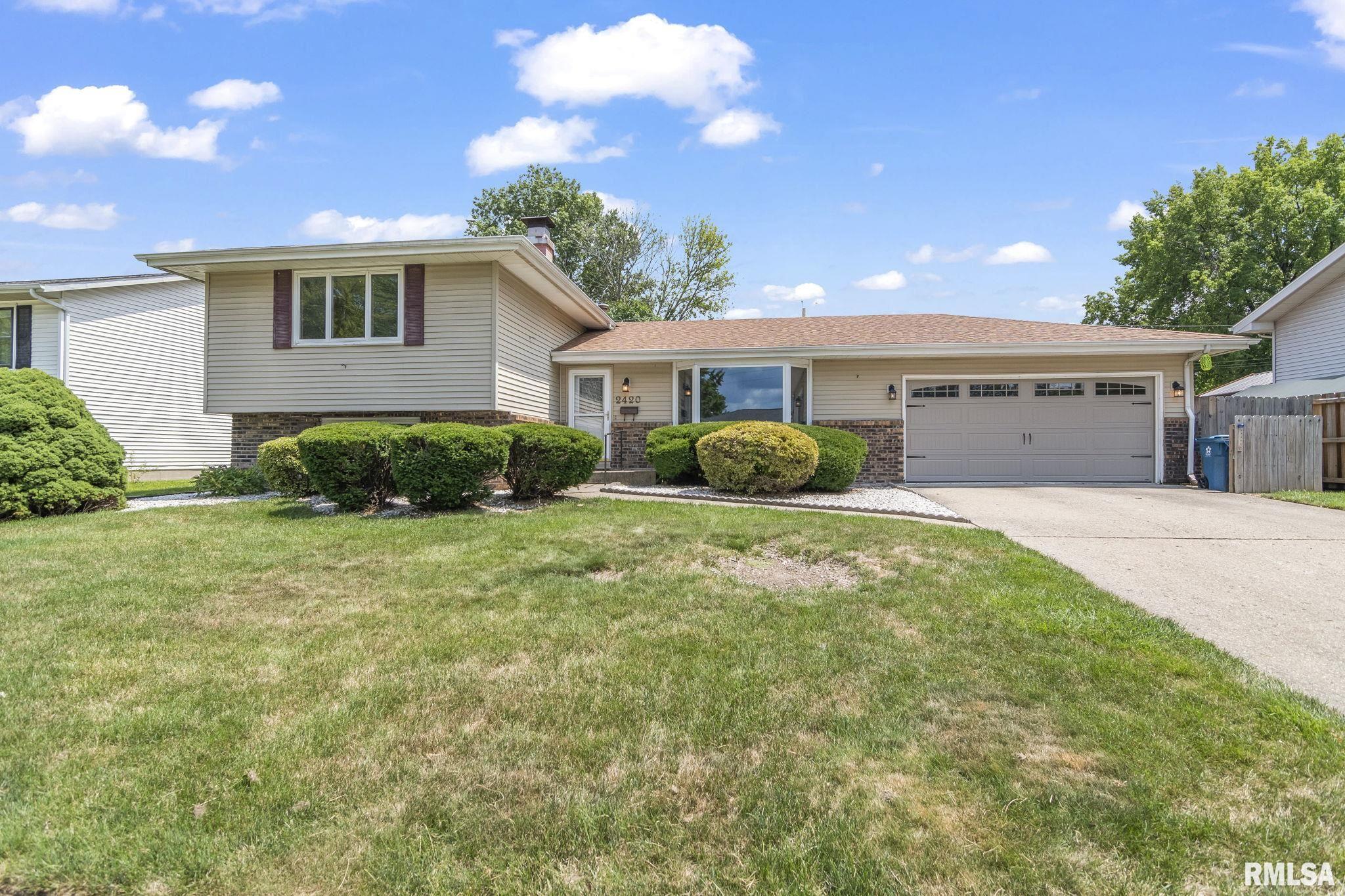 2420 Delaware Drive Springfield, IL 62702 - Photo 2 of 42