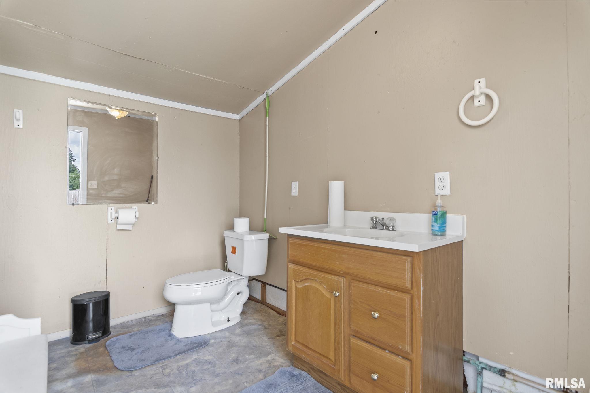 2420 Delaware Drive Springfield, IL 62702 - Photo 32 of 42