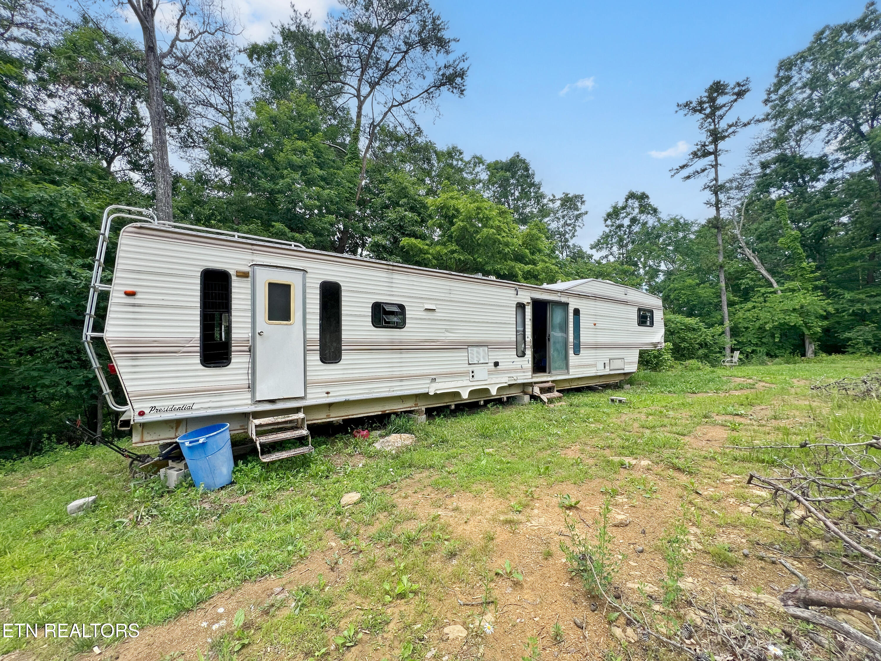 185 Green Road Bulls Gap, TN 37711 - Photo 6 of 16 IMG_1184