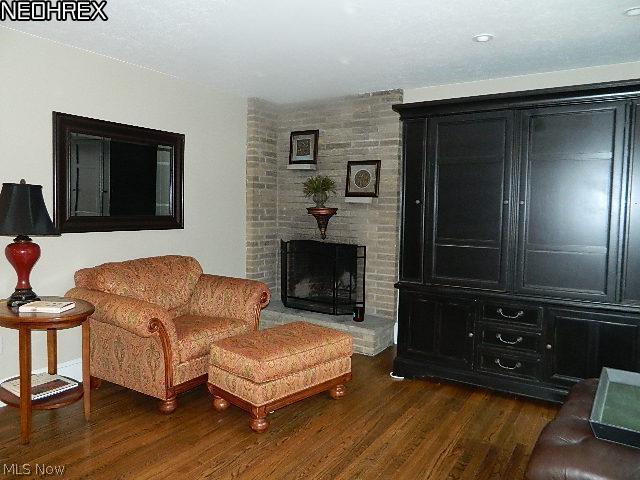 586 Center Road Hinckley, OH 44233 - Photo 15 of 25 Gallery Image 15