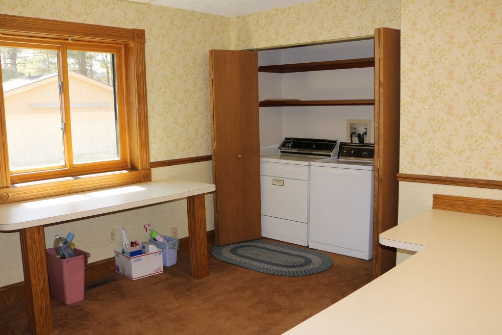 826 East River Road Traverse City, MI 49696 - Photo 29 of 38 1873700-28.JPG
