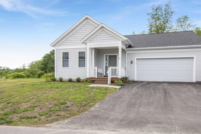 $481,700 | 15 Dogwood Circle, Unit 15R KOUSA, Milton, VT 05468