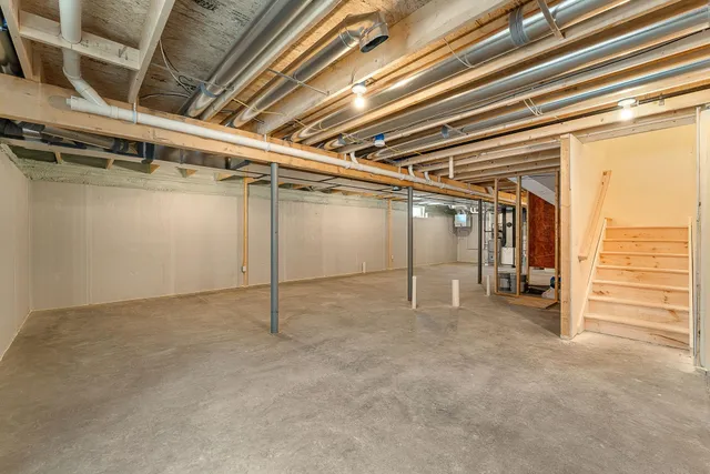 $481,700 | 15 Dogwood Circle, Unit 15R KOUSA, Milton, VT 05468