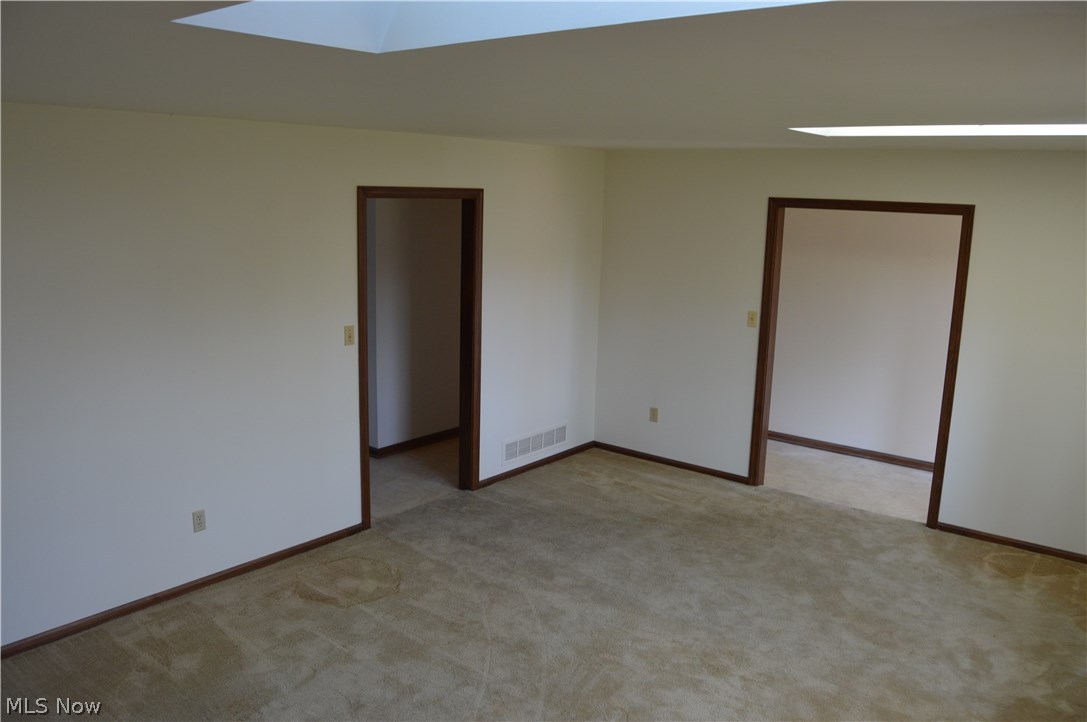 3926 Stow Road Stow, OH 44224 - Photo 2 of 24