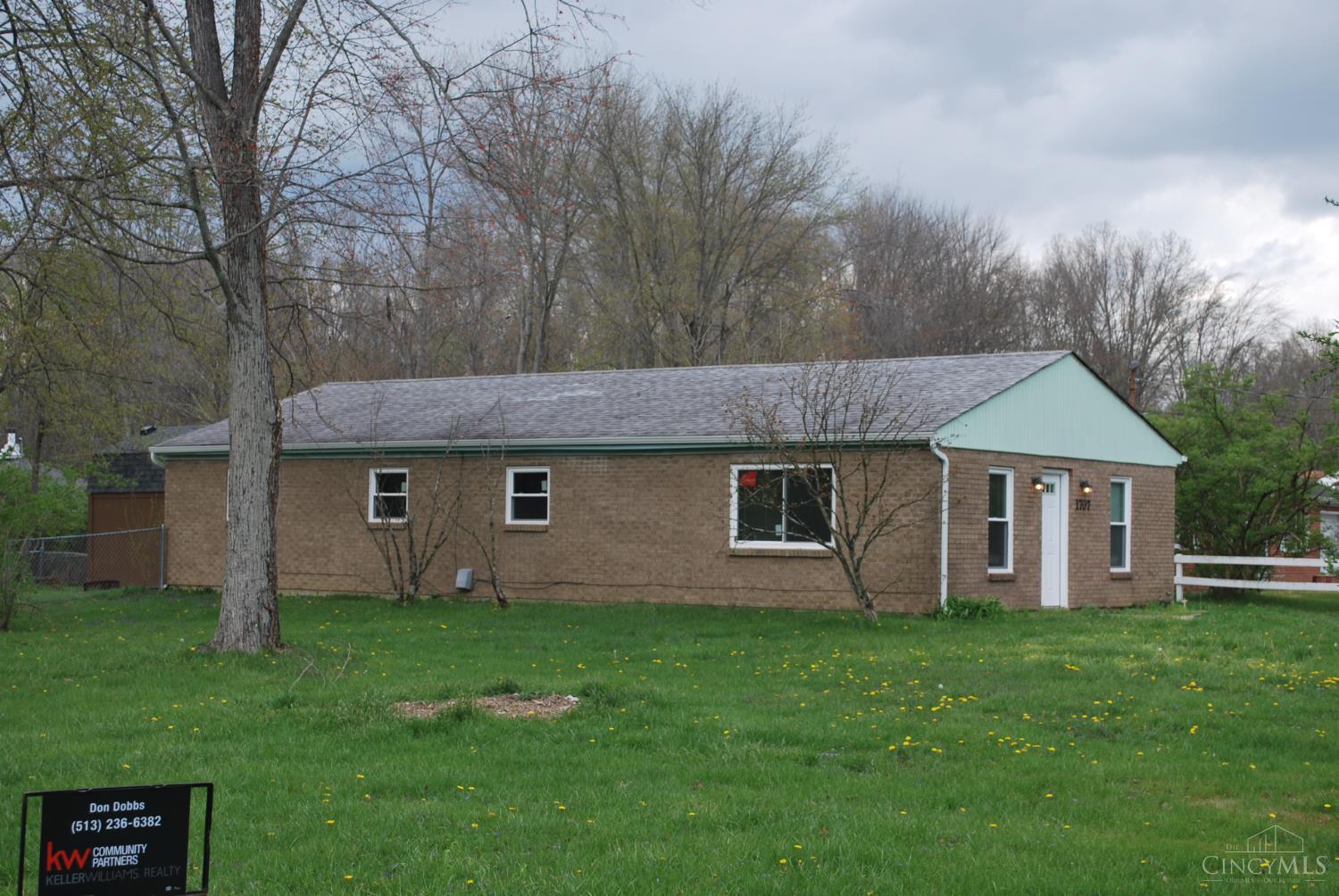 1707 Parker Road Milford, OH 45150 - Photo 5 of 38