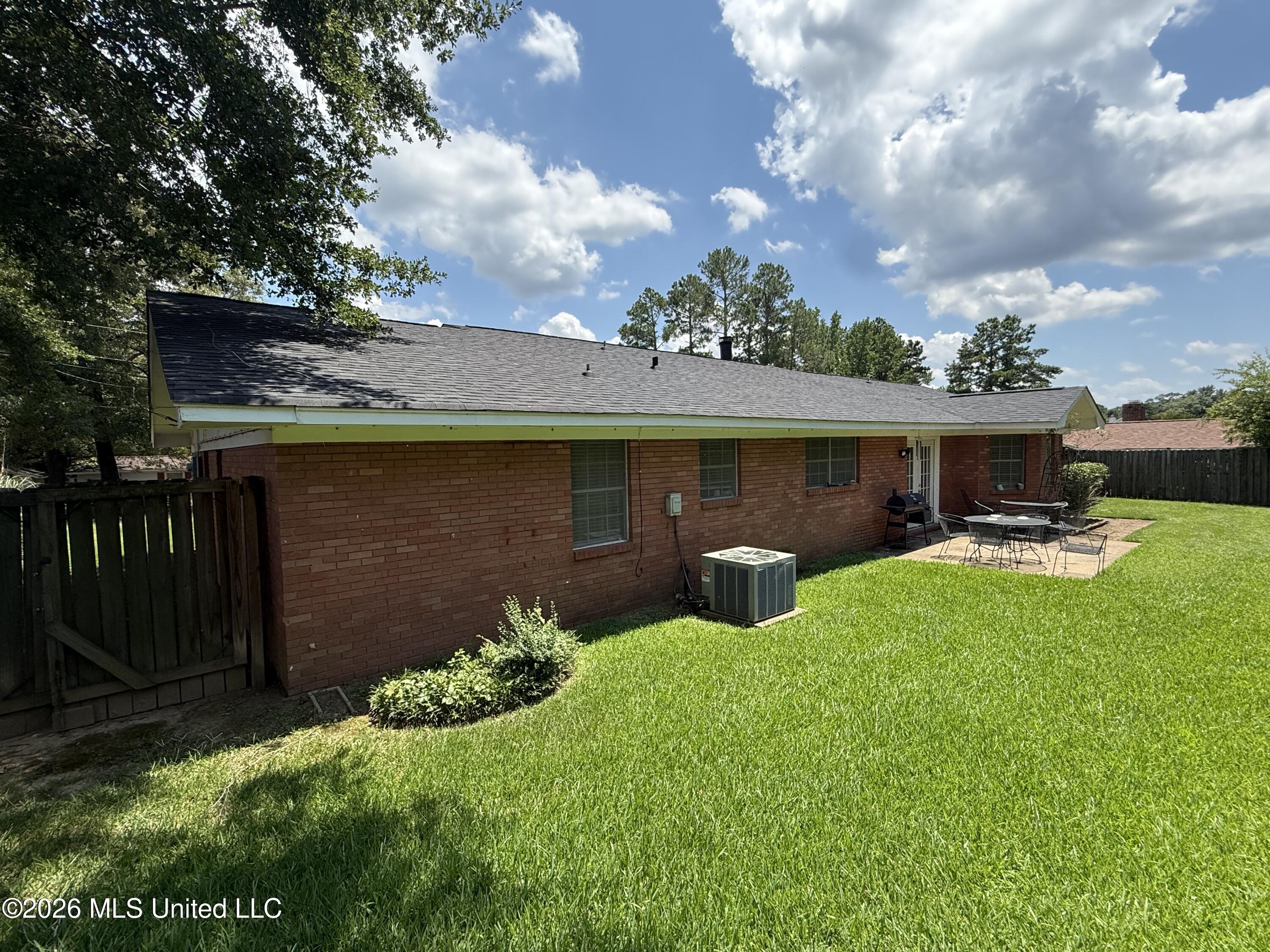 1842 Lake Trace Drive Jackson, MS 39211 - Photo 32 of 32 IMG_9882