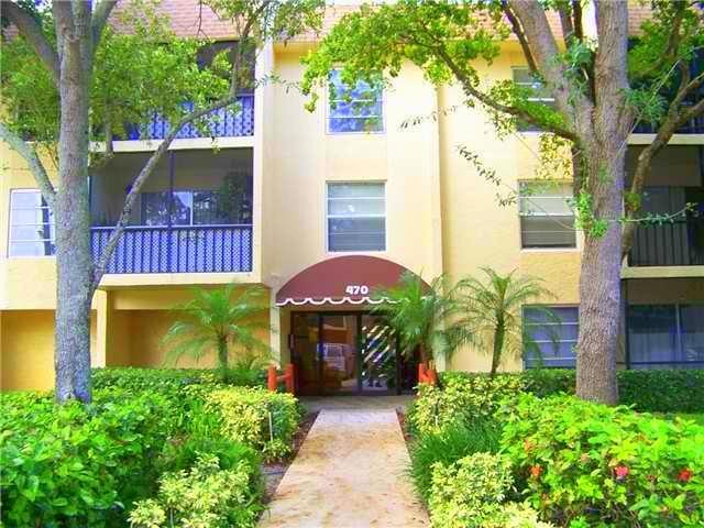450 Northwest 20th Street, Unit 303 Boca Raton, FL 33431 - Photo 1 of 17 Casa Del Rio Front