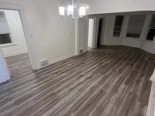 $1,700 | 3938 North Christiana Avenue, Unit 2, Chicago, IL 60618