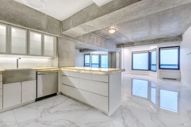 $749,999 | 6363 Christie Avenue Northeast, Unit 2513, Emeryville, CA 94608