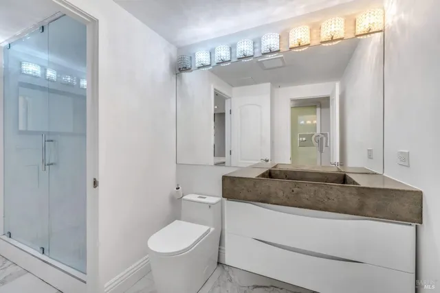 $699,997 | 6363 Christie Avenue Northeast, Unit 2513, Emeryville, CA 94608