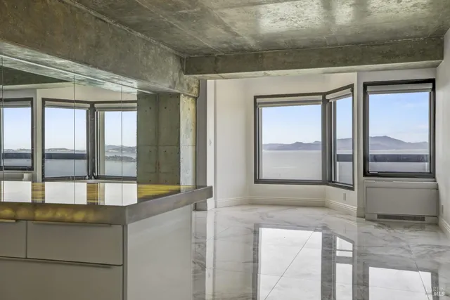 $699,997 | 6363 Christie Avenue Northeast, Unit 2513, Emeryville, CA 94608