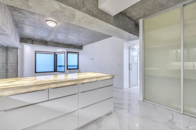 $699,997 | 6363 Christie Avenue Northeast, Unit 2513, Emeryville, CA 94608