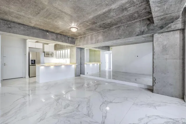 $699,997 | 6363 Christie Avenue Northeast, Unit 2513, Emeryville, CA 94608