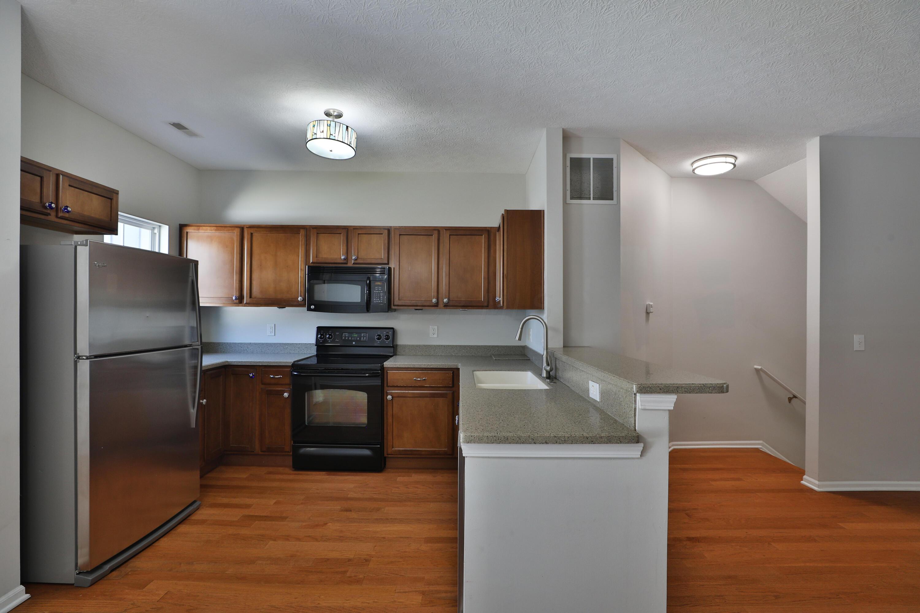 52 Traditions Way Powell, OH 43065 - Photo 11 of 39 Kitchen